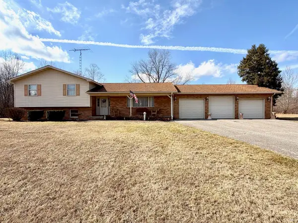 5667 Leesville Road, Bedford, IN 47421