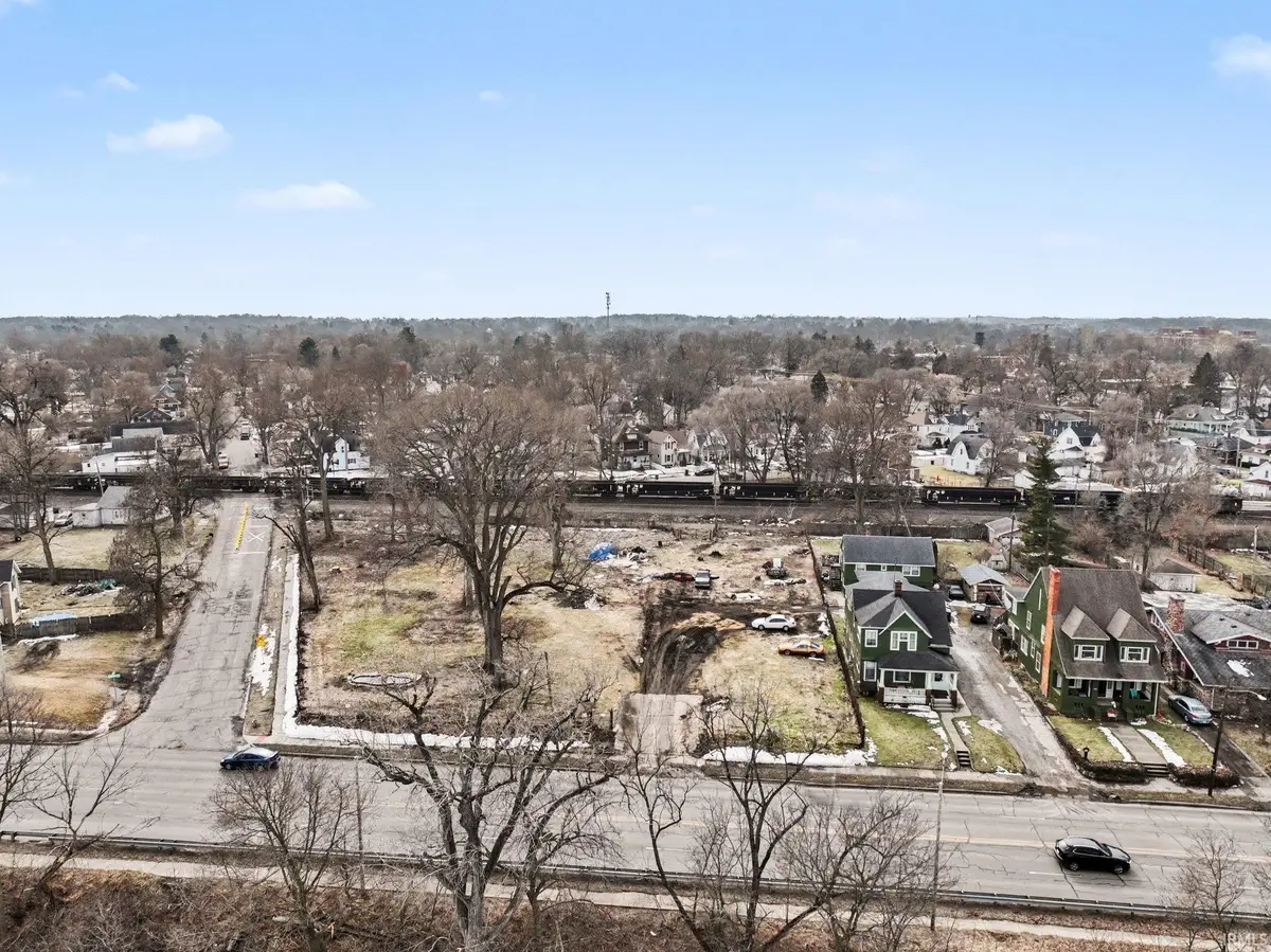 1244 E Lincoln Way, South Bend, IN 46601 - #1