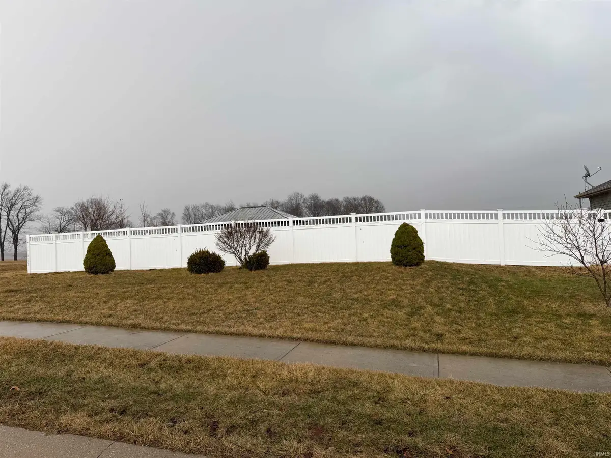 2432 E Whispering Trail, Columbia City, IN 46725 - #1