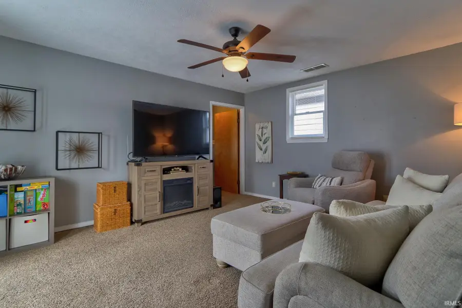 211 N Woods Avenue, Evansville, IN 47712 - #3