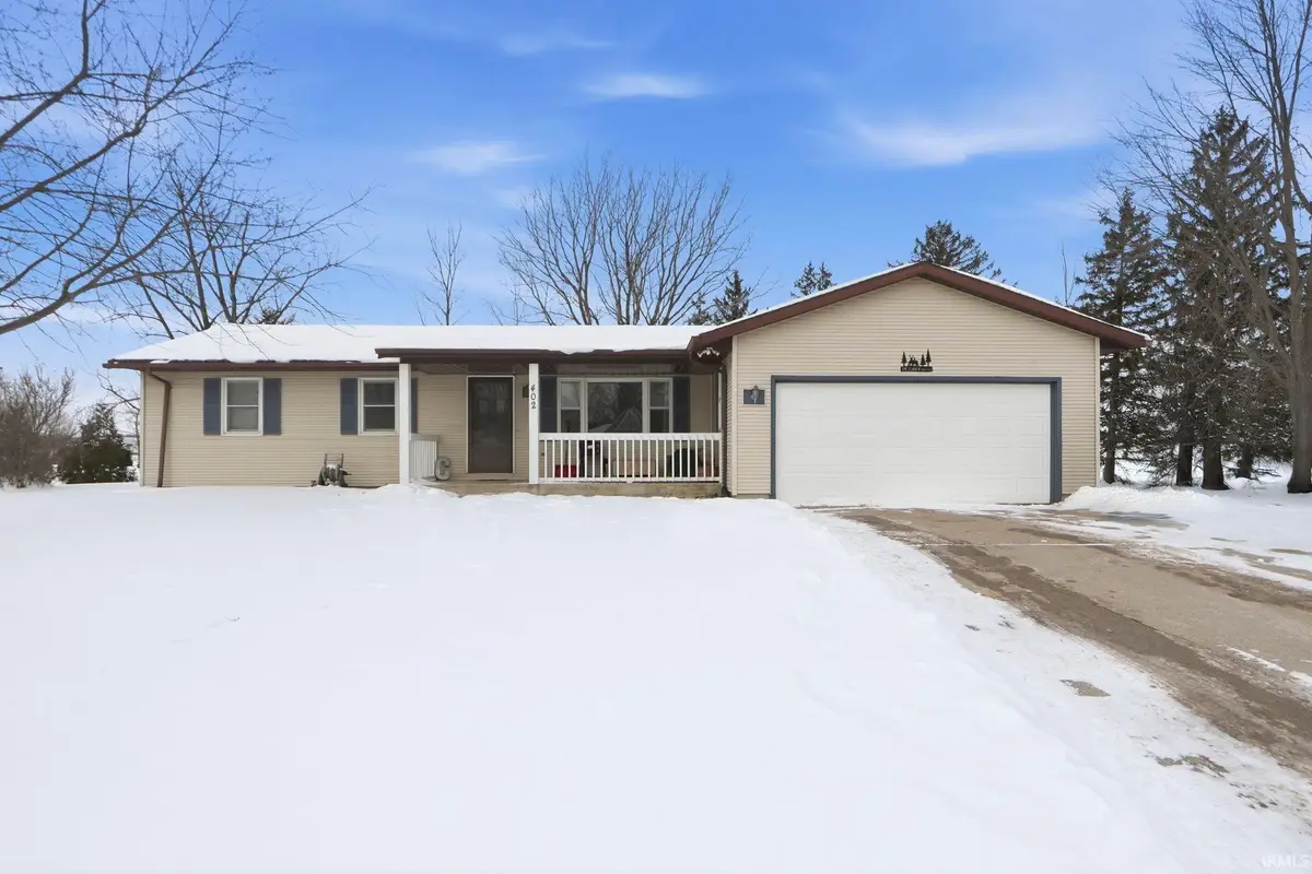 402 W Columbia Parkway, Columbia City, IN 46725 - #1