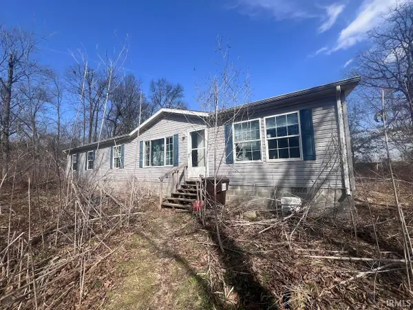 2495 S 1450 W, Linton, IN 47441