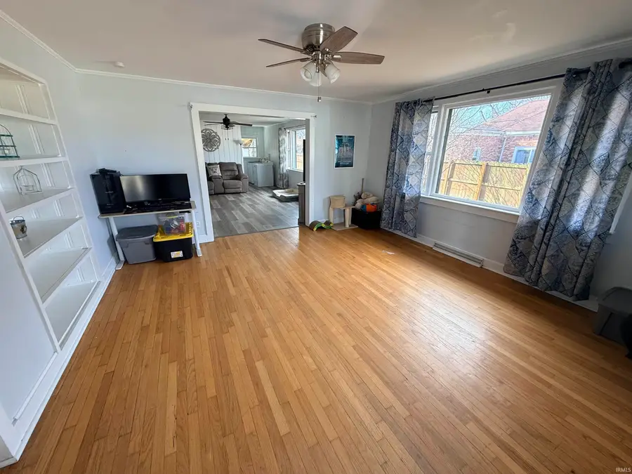 511 E Oak Street, Boonville, IN 47601 - #3