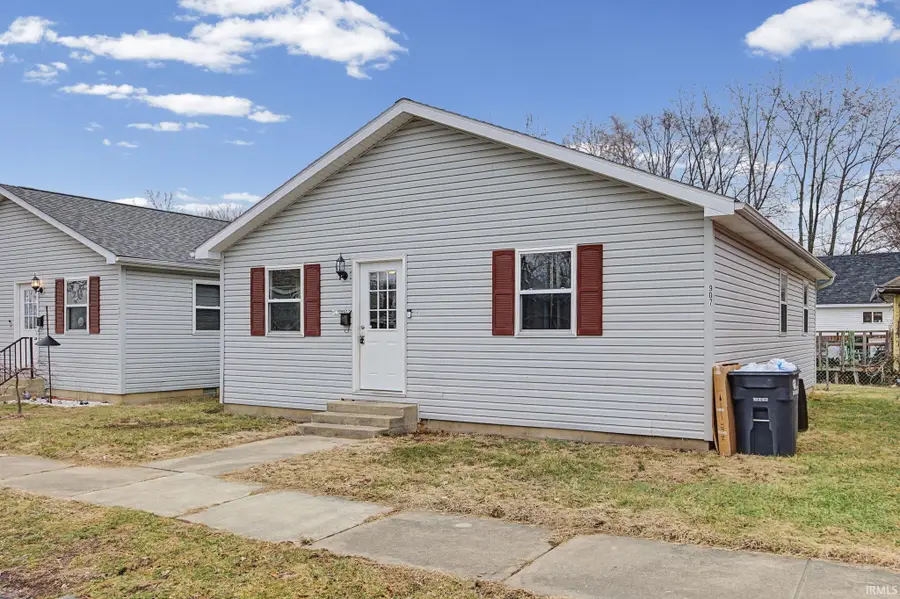 907 Rowe Street, Frankfort, IN 46041 - #2
