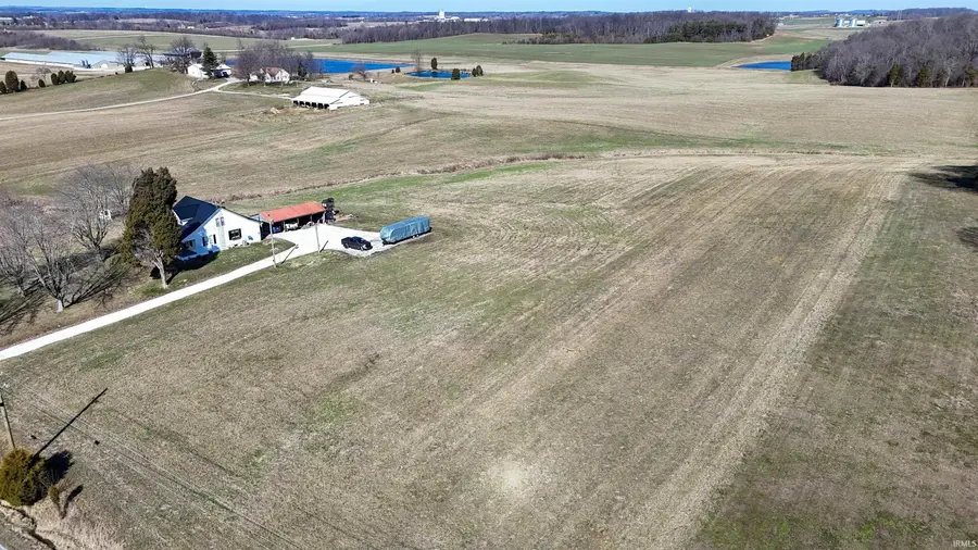 5684 E State Road 62, Dale, IN 47523 - #2