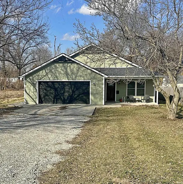 18 Wolf Street, Washington, IN 47501