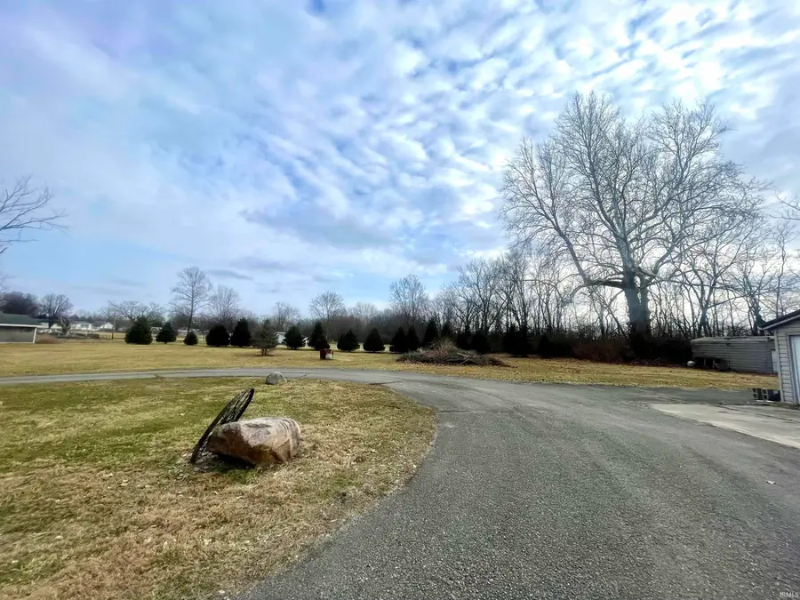 2101 W 16th Street, Muncie, IN 47302 - #3