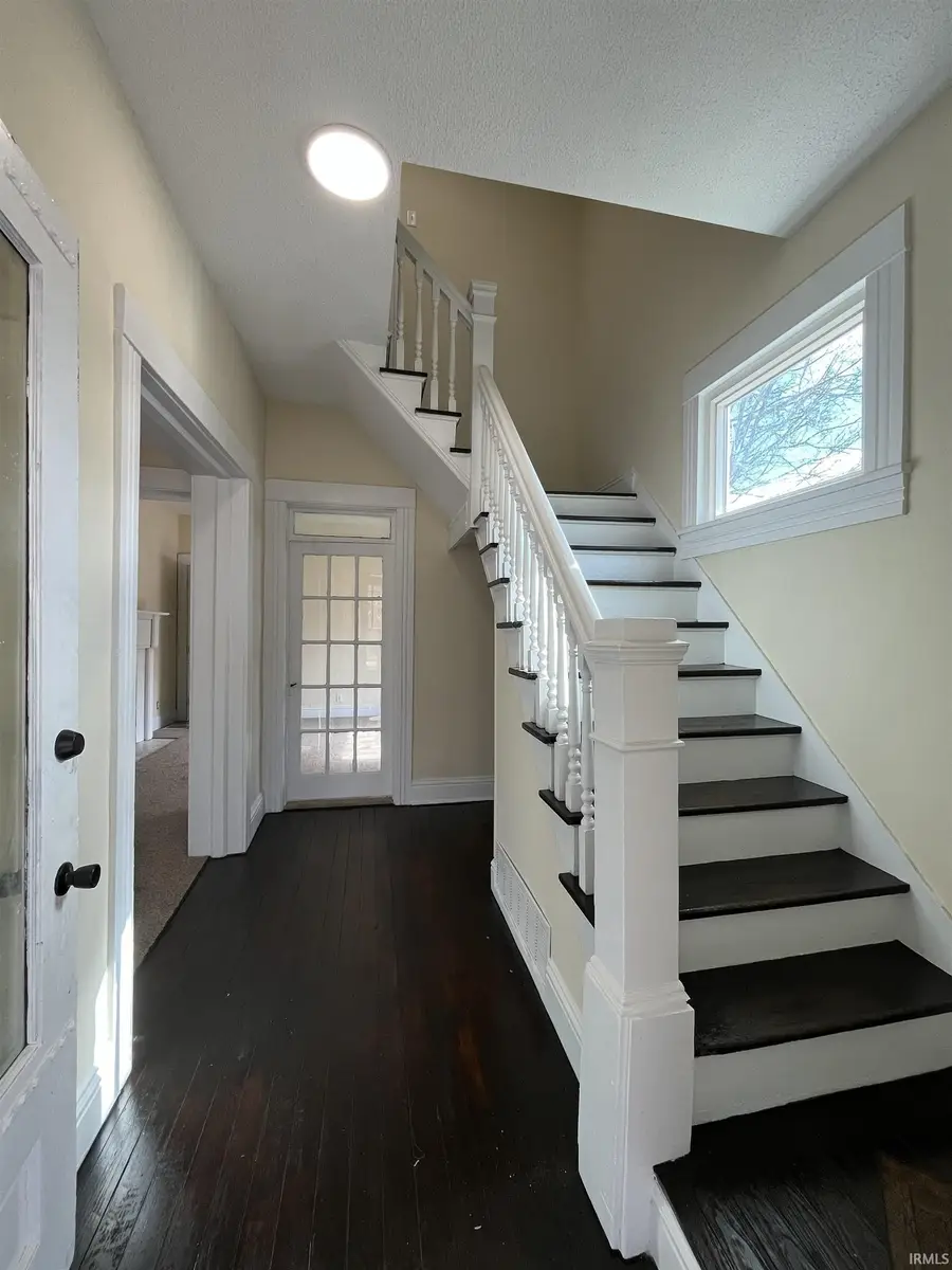 311 N Mill Street, Veedersburg, IN 47987 - #2