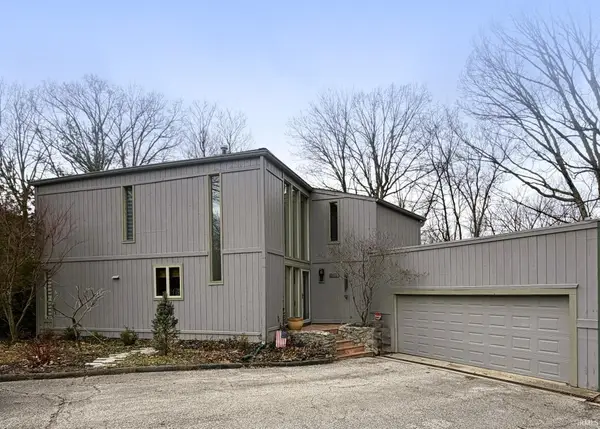 2812 W Fawkesway Drive, Bloomington, IN 47404