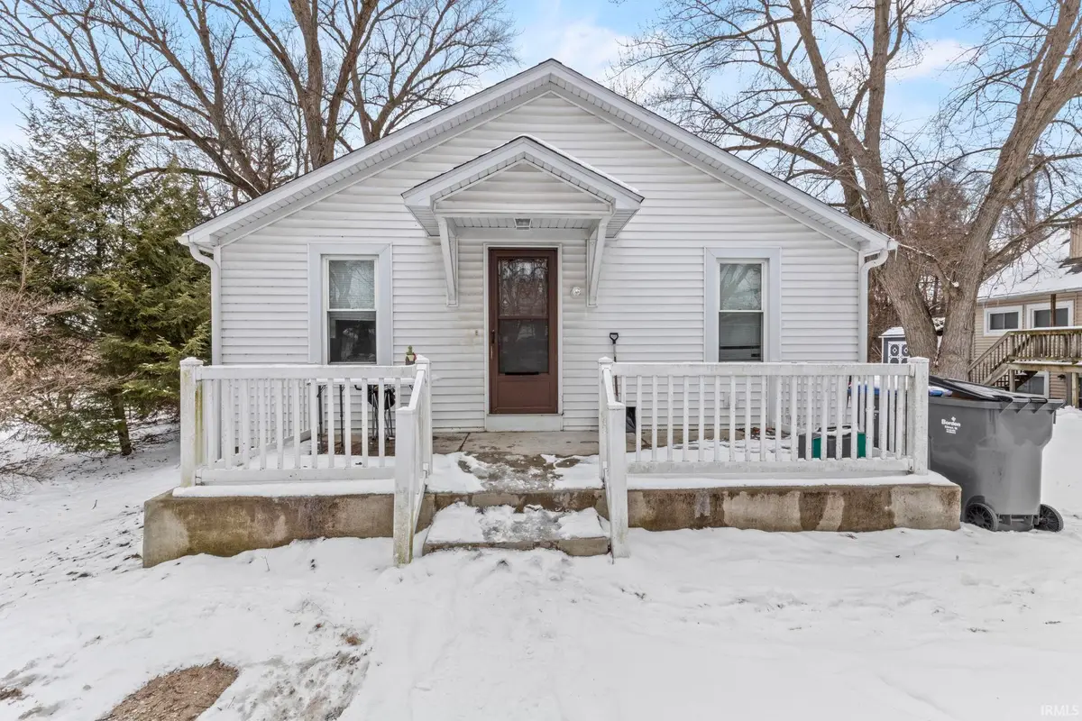 1613 S 10th Street, Goshen, IN 46526 - #1