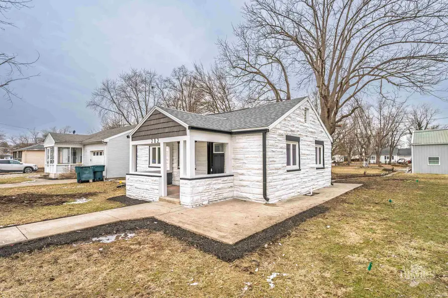 202 E Andover Avenue, Muncie, IN 47303 - #2