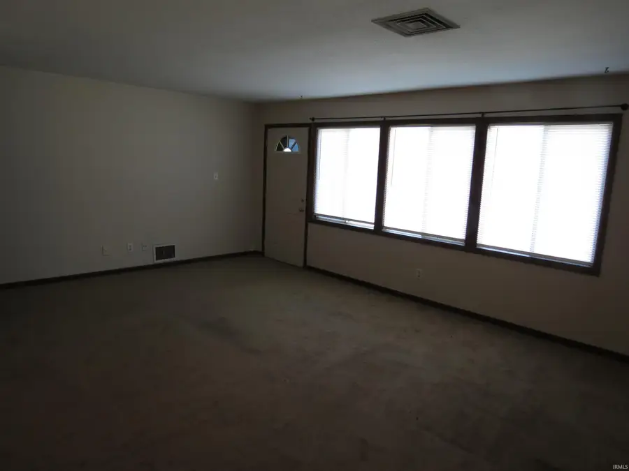 2102 Cannon Circle, Peru, IN 46970 - #3