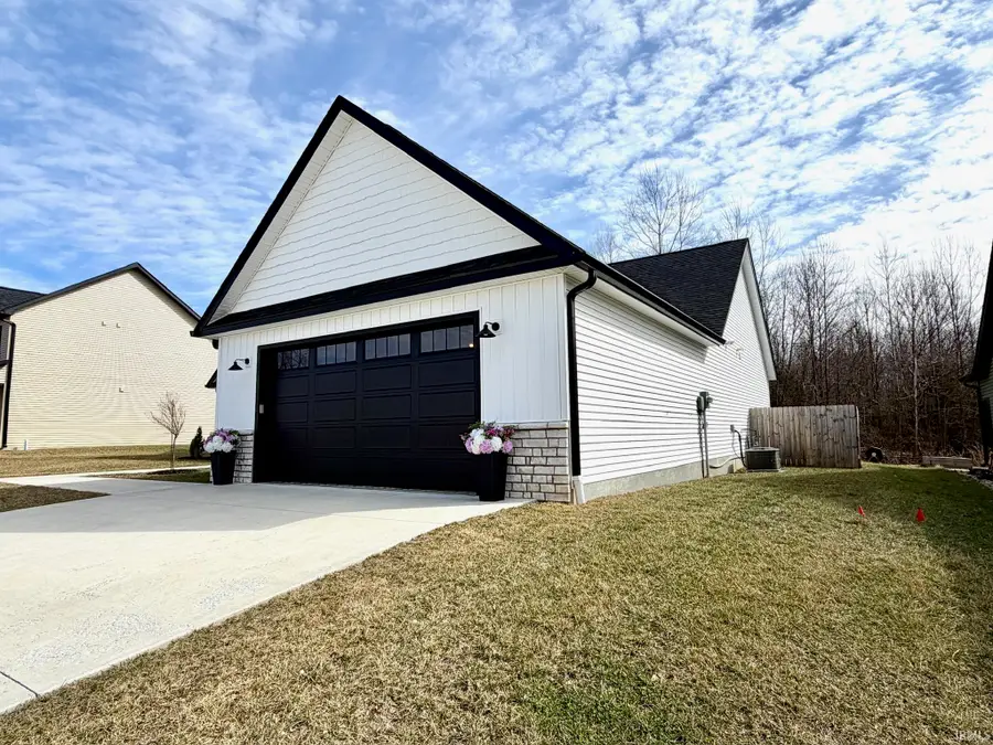 917 S Lantern Lane, Ellettsville, IN 47429 - #3