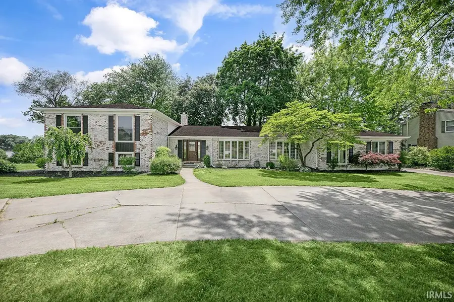 3111 N East Lake Drive, Elkhart, IN 46514 - #2