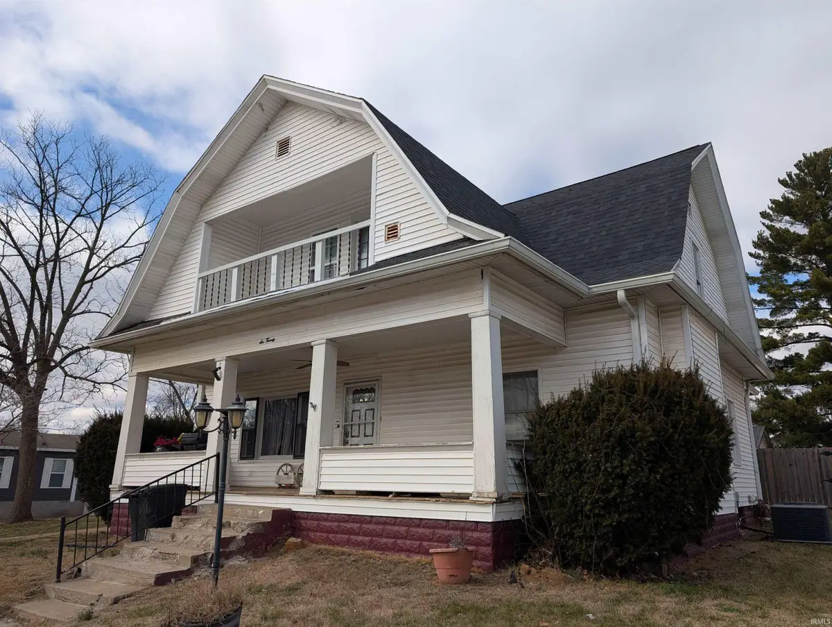 620 W 3rd Street, Bicknell, IN 47512 - #1