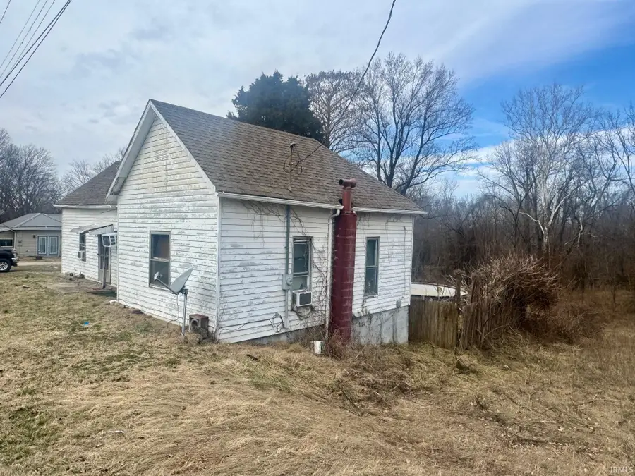 614 E Center Street, Hazleton, IN 47640 - #2