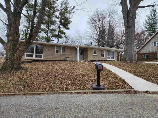 1204 Tree Top Lane, Evansville, IN 47712