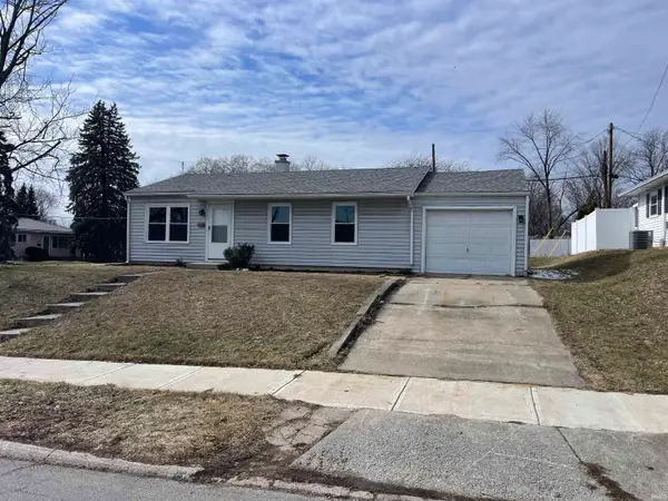 5205 Riviera Drive, Fort Wayne, IN 46825