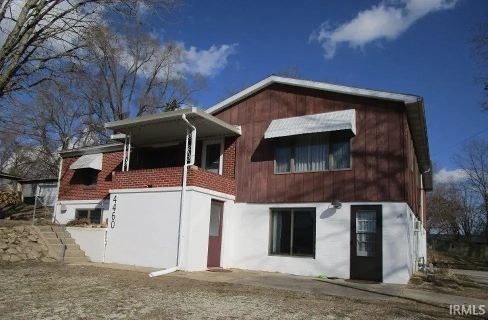 4460 N Sullivan Road, Leesburg, IN 46538 - #1