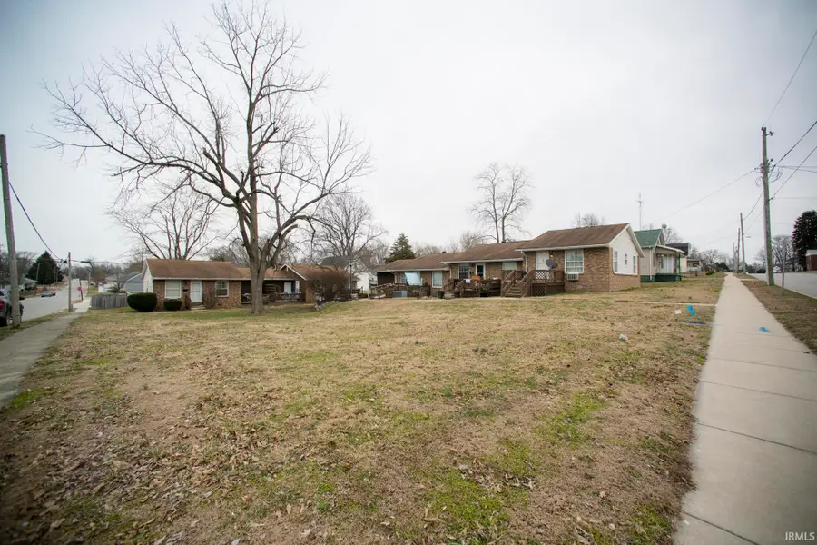 912 N Main Street, Bicknell, IN 47512 - #2