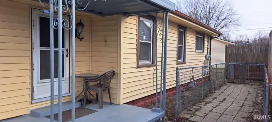 907 W 14th Street, Muncie, IN 47302 - #2