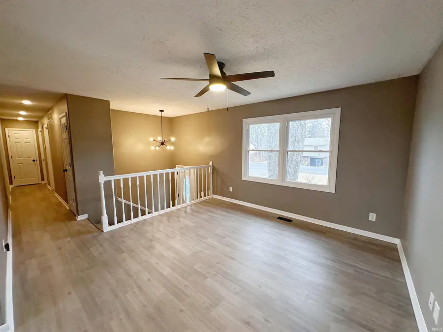 630 N Diana Drive, Ellettsville, IN 47429 - #3