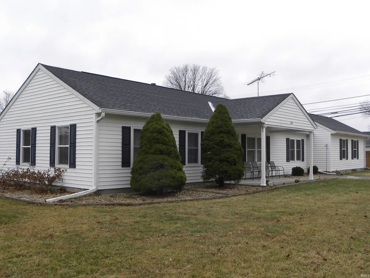 680 E North Street, Spencer, IN 47460 - #1