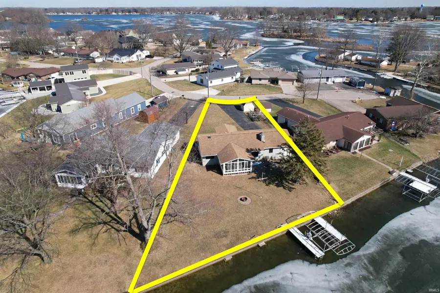 2613 Wolfs Point Drive, Rochester, IN 46975 - #3