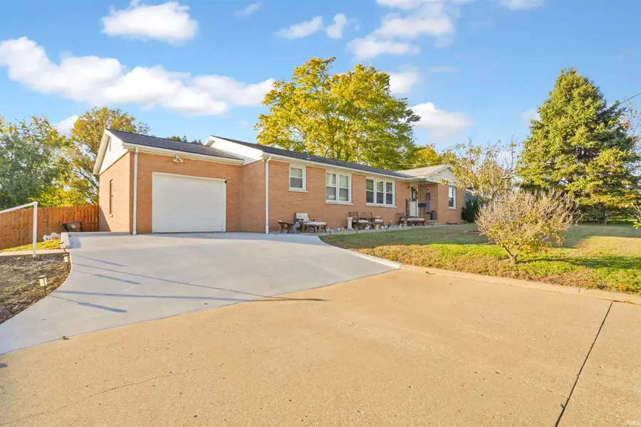 1207 Main Street, Mount Vernon, IN 47620 - #3