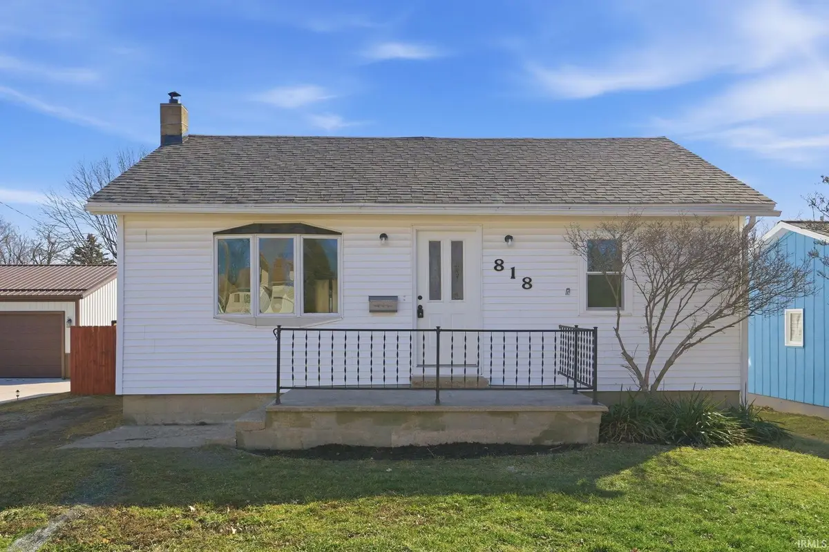 818 Hazel Street, Auburn, IN 46706 - #1