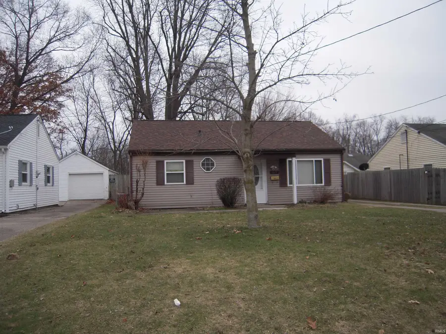 1615 E Beardsley Ave, Elkhart, IN 46514 - #2
