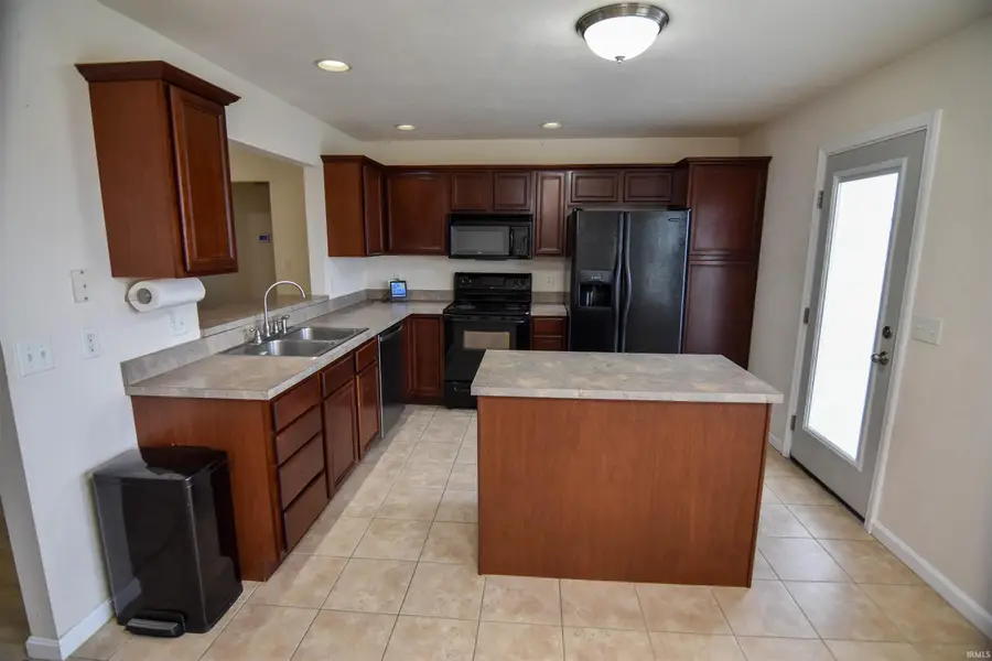 3910 Canyon Rock Court, Evansville, IN 47725 - #3