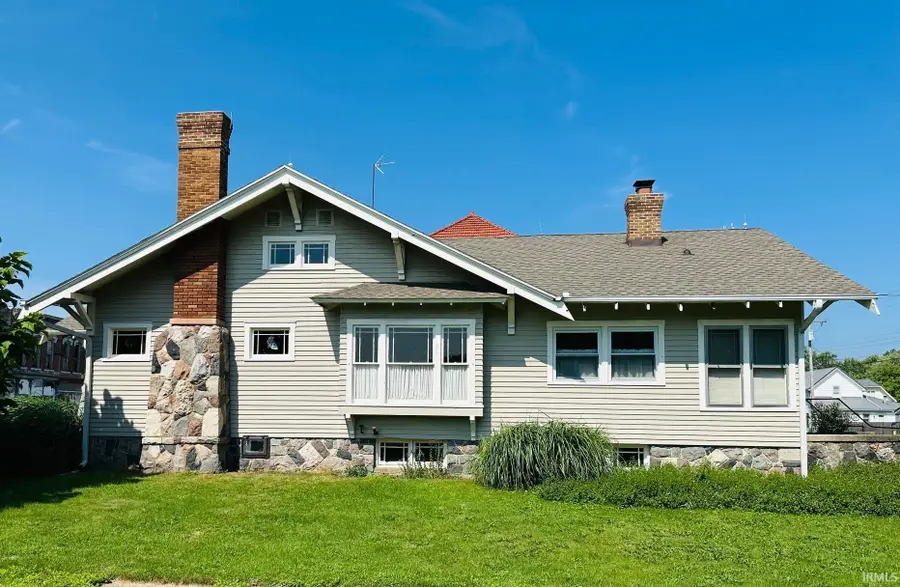 212 E Main Street, Kewanna, IN 46939 - #2