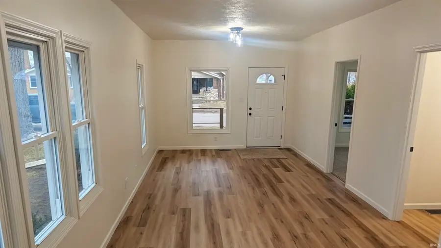 1101 W Blaine Avenue, Elkhart, IN 46516 - #3