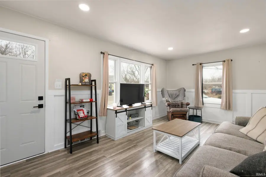 923 Carolyn Avenue, Elkhart, IN 46516 - #3