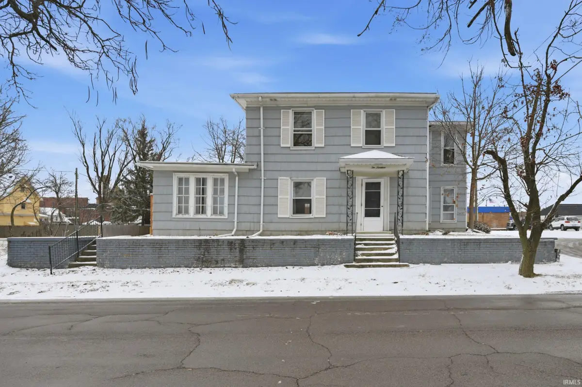 219 W Kickapoo Street, Hartford City, IN 47348 - #1