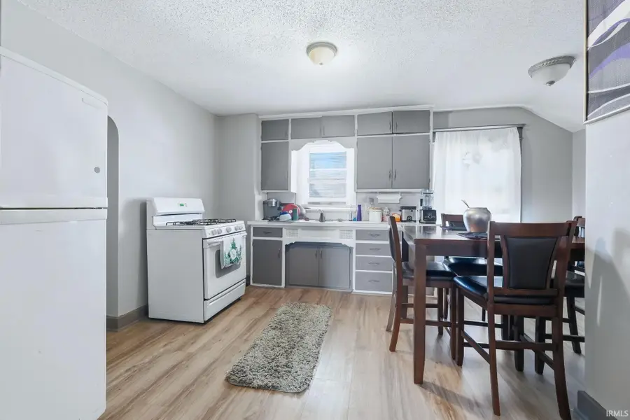 915 Dearborn Street, Fort Wayne, IN 46805 - #3