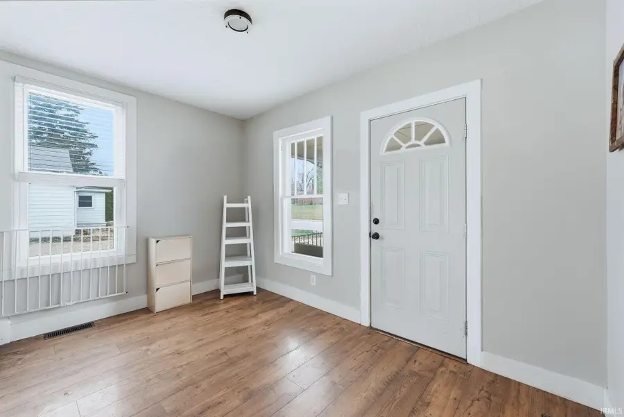 315 N Walnut Street, Columbia City, IN 46725 - #3