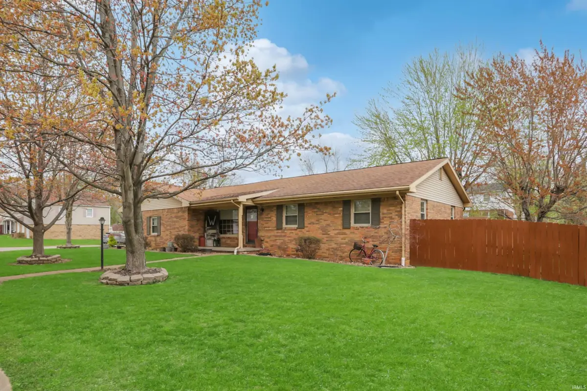 5144 Kenwood Drive, Newburgh, IN 47630 - #1