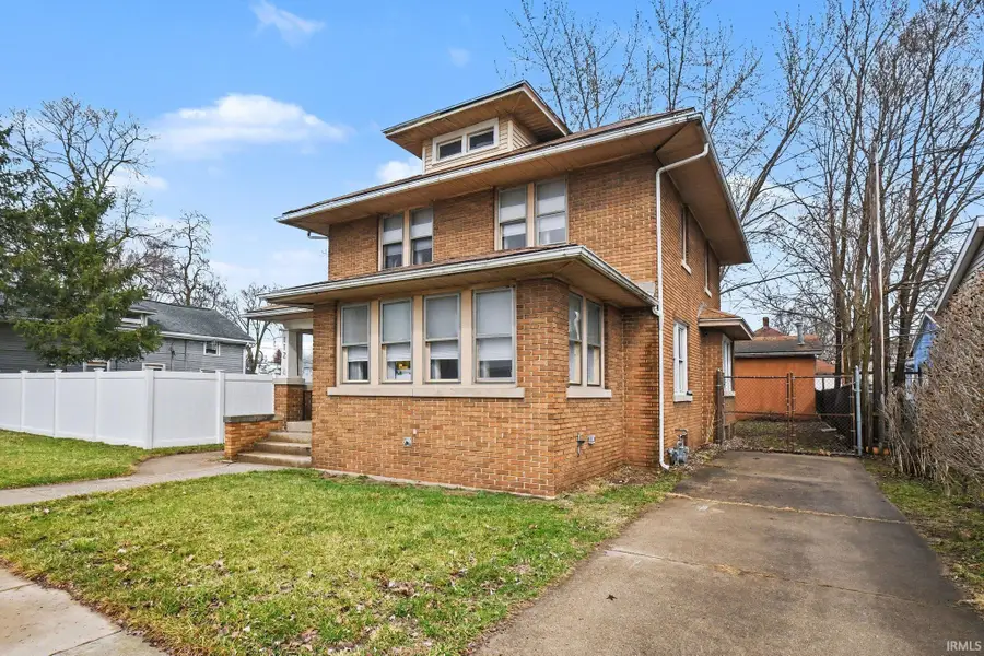 112 W Grove Street, Mishawaka, IN 46545 - #2