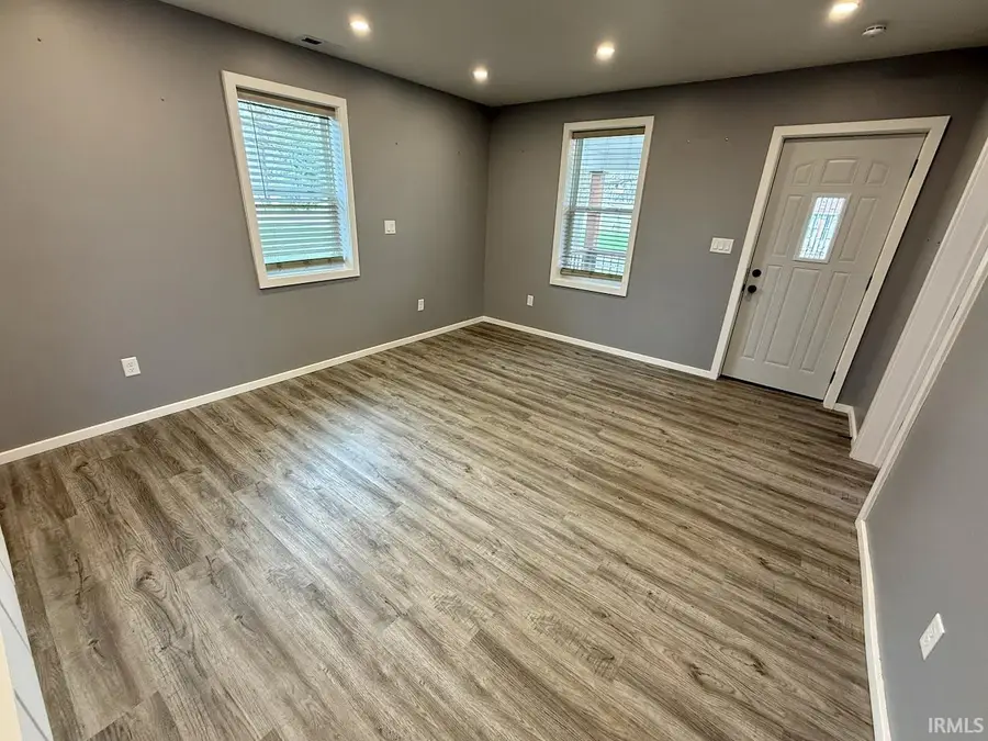 1061 E 600 S, Fort Branch, IN 47648 - #2