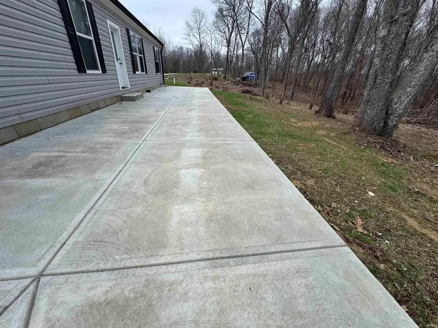 9123 E Pine Road, Bloomfield, IN 47424 - #2