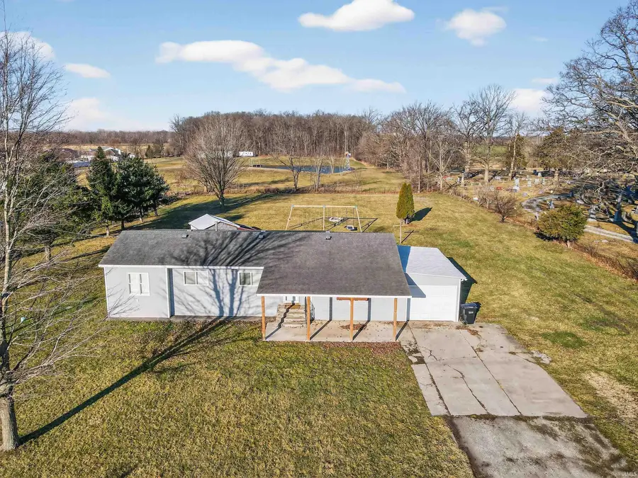 706 S Hamsher Street, Garrett, IN 46738 - #2