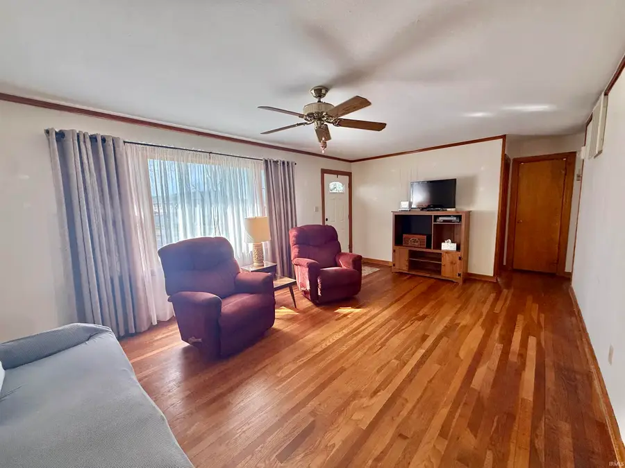 3886 Clover Drive, Newburgh, IN 47630 - #3