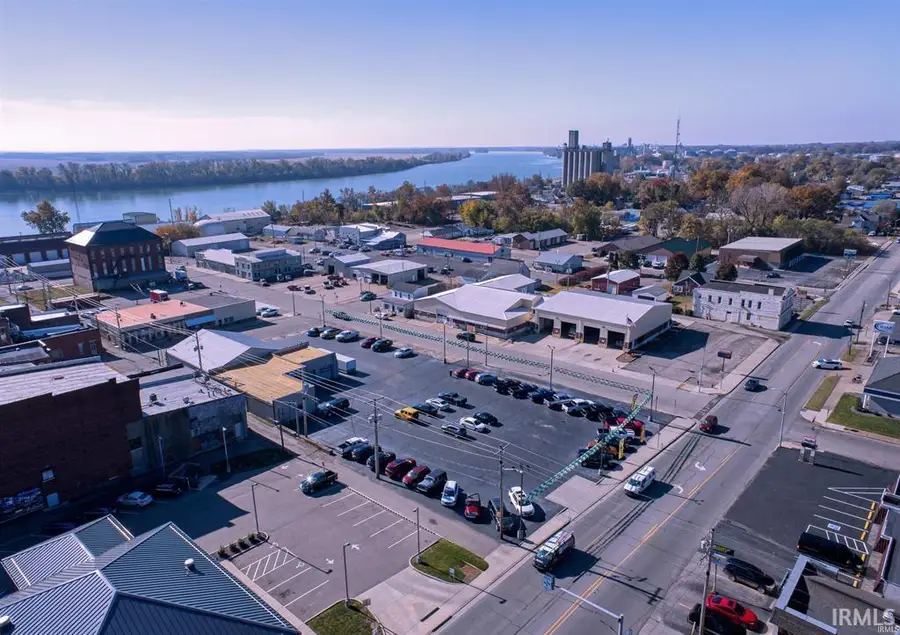 0 W Fourth & College Avenue, Mount Vernon, IN 47620 - #2