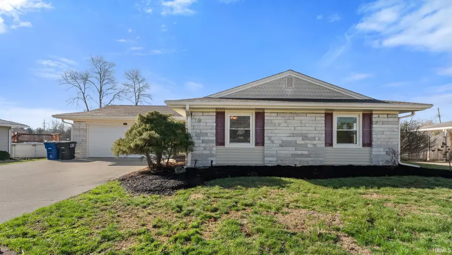 2846 Hillside Drive, Bedford, IN 47421 - #2