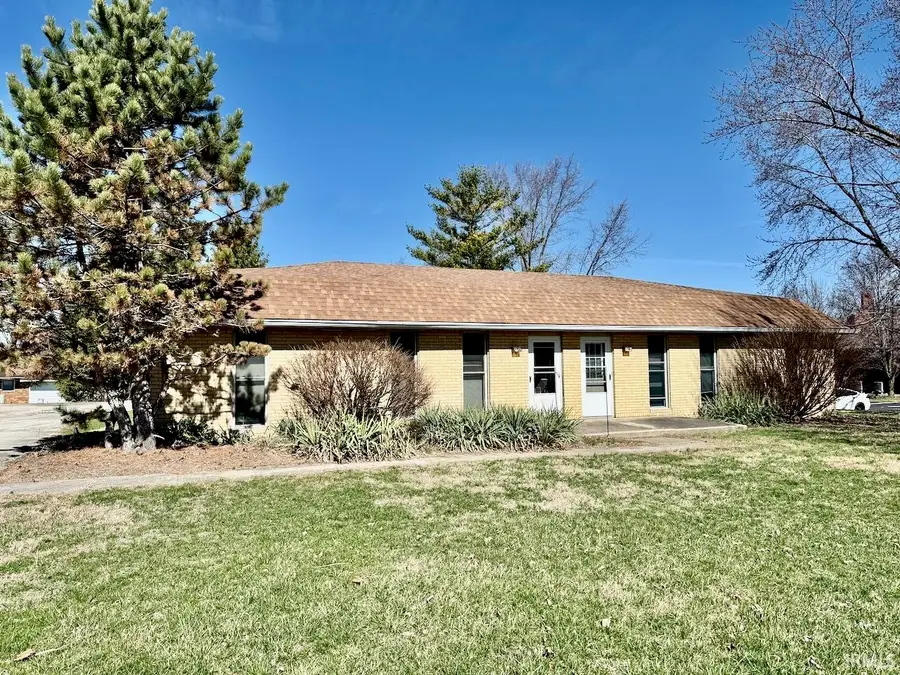 2704 & 2706 W Moore Road, Muncie, IN 47304 - #2