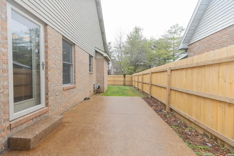 437 Hollybush Lane, Evansville, IN 47715 - #3