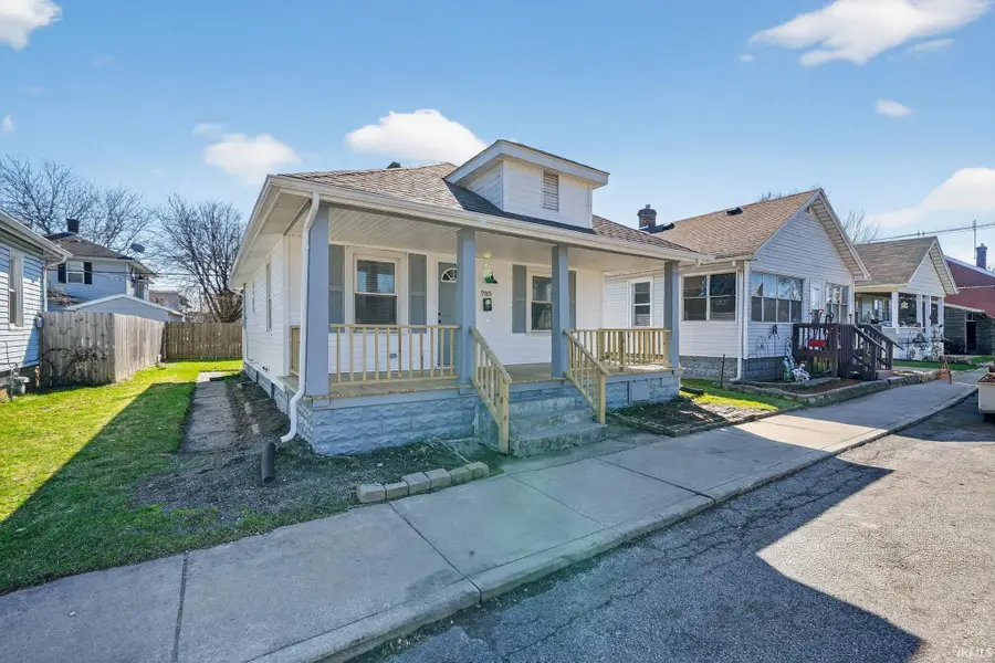 705 Kamms Court, Mishawaka, IN 46544 - #3