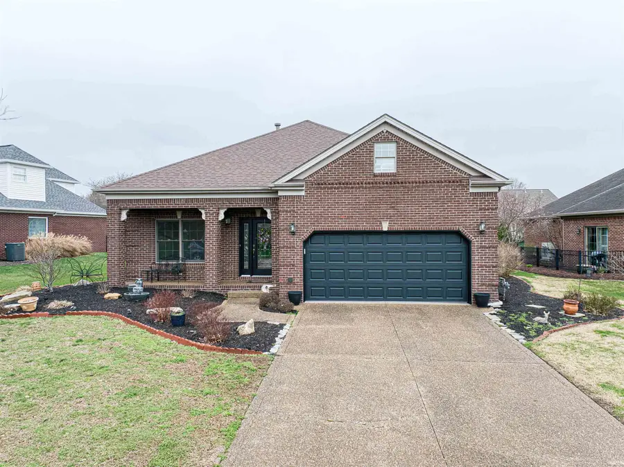 2064 Long Cove Circle, Newburgh, IN 47630 - #2